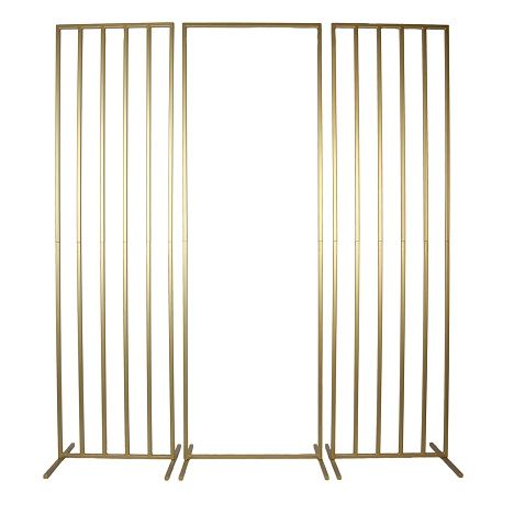 KOD 220<br><strong>ŚCIANKA  ZŁOTA  3 ELEMENTY</strong><br>Wymiary: 70 x 230 cm (2) 90 x 230<br><strong>Ilość na stanie: 1</Strong><br><strong>Cena wypożyczenia: 170 zł</strong>