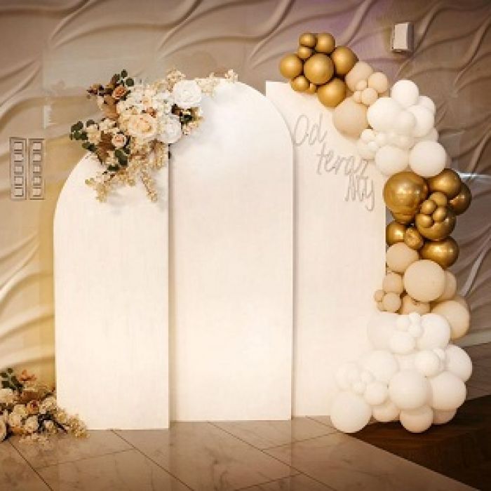 </strong>KOD 214<br><strong>ŚCIANKA MODUŁOWA 3 ELEMENTY</strong><br>Wymiary: 70 x 180, 80 x 200, 100 x 200<br><strong>Ilość na stanie: 1</Strong><br><strong>Cena wypożyczenia: 150 zł</strong>