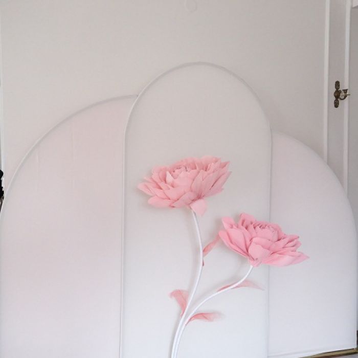 </strong>KOD 218<br><strong> POKROWCE NA ŚCIANKĘ<br>KREMOWE</strong><br>Wymiary: 80 x 160, 80 x 180, 80 x 200<br><strong>Ilość na stanie: 1</Strong><br><strong>Cena wypożyczenia: 90 zł (30 zł/szt)</strong>