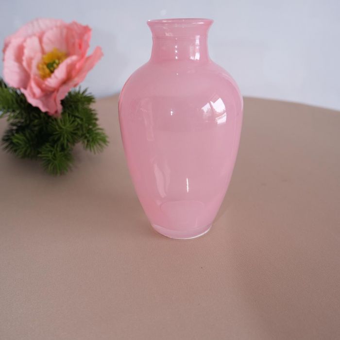 KOD 175<br><strong> WAZON RÓŻOWY</strong><br>Wymiary: h 12 cm<br><strong>Ilość na stanie:7 </strong><br><strong>Cena wypożyczenia: 2 zł</strong>